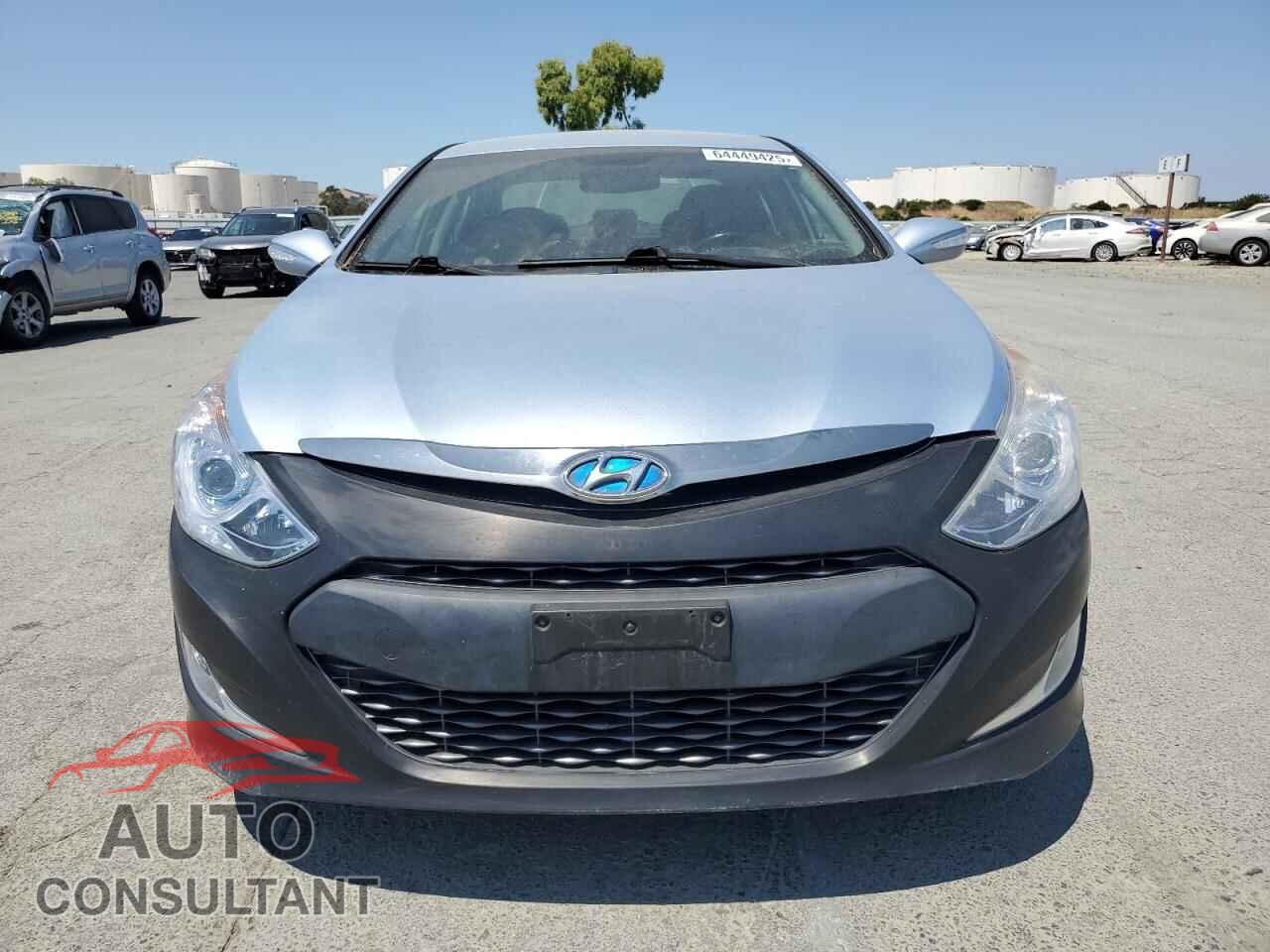 HYUNDAI SONATA 2013 - KMHEC4A4XDA101046