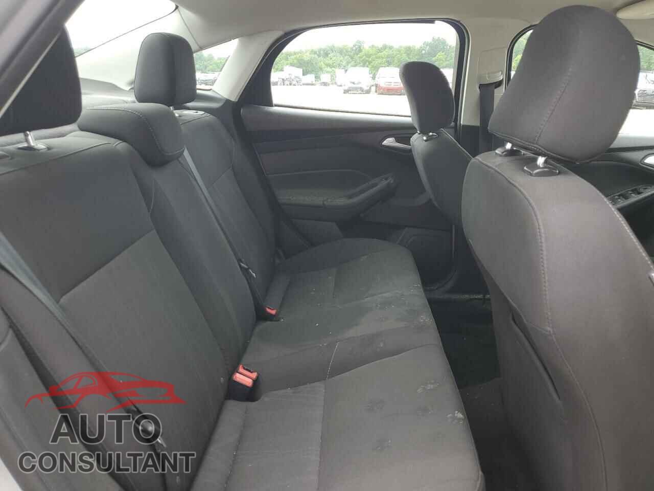 FORD FOCUS 2017 - 1FADP3FE2HL333012