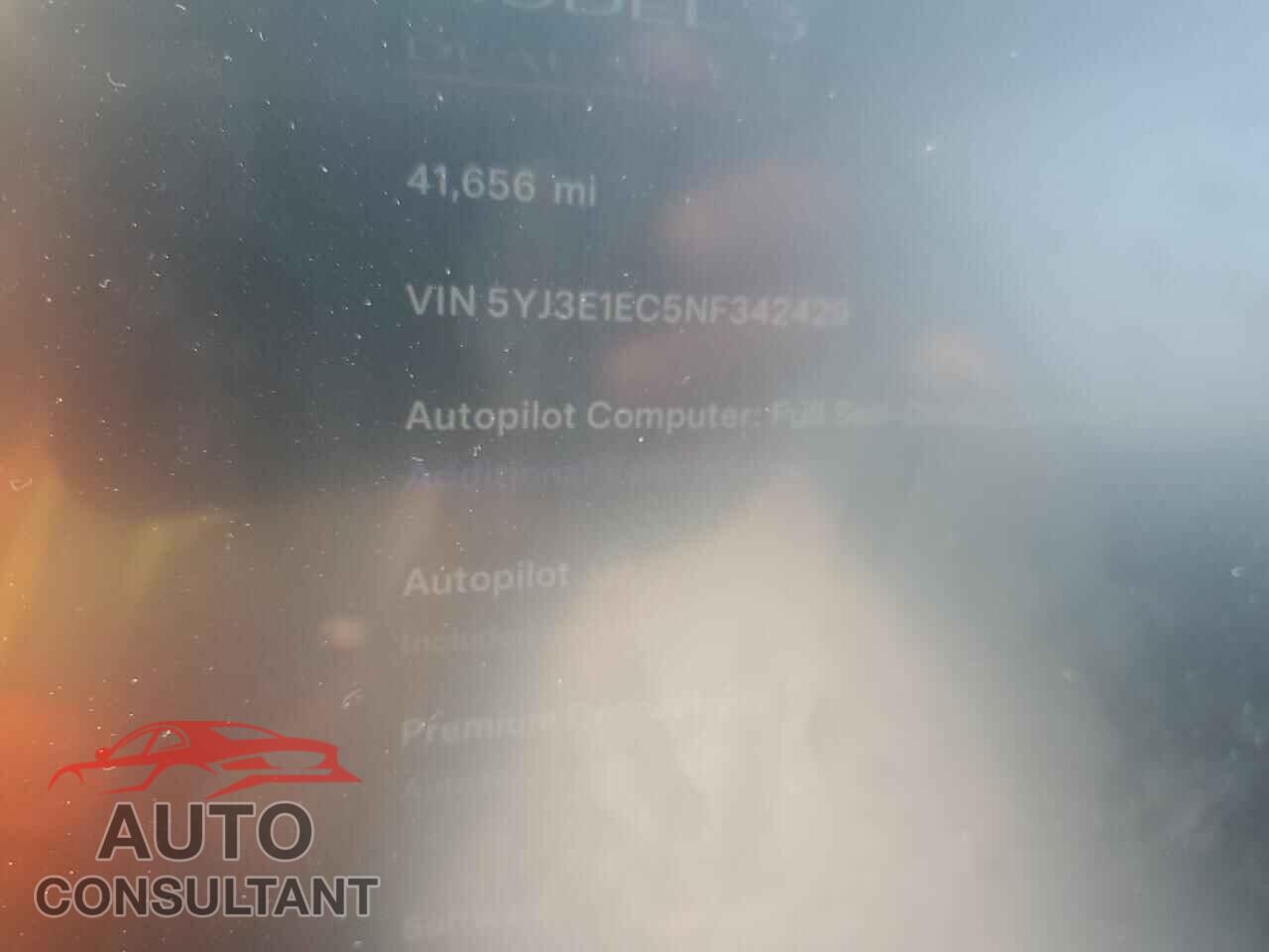 TESLA MODEL 3 2022 - 5YJ3E1EC5NF342429
