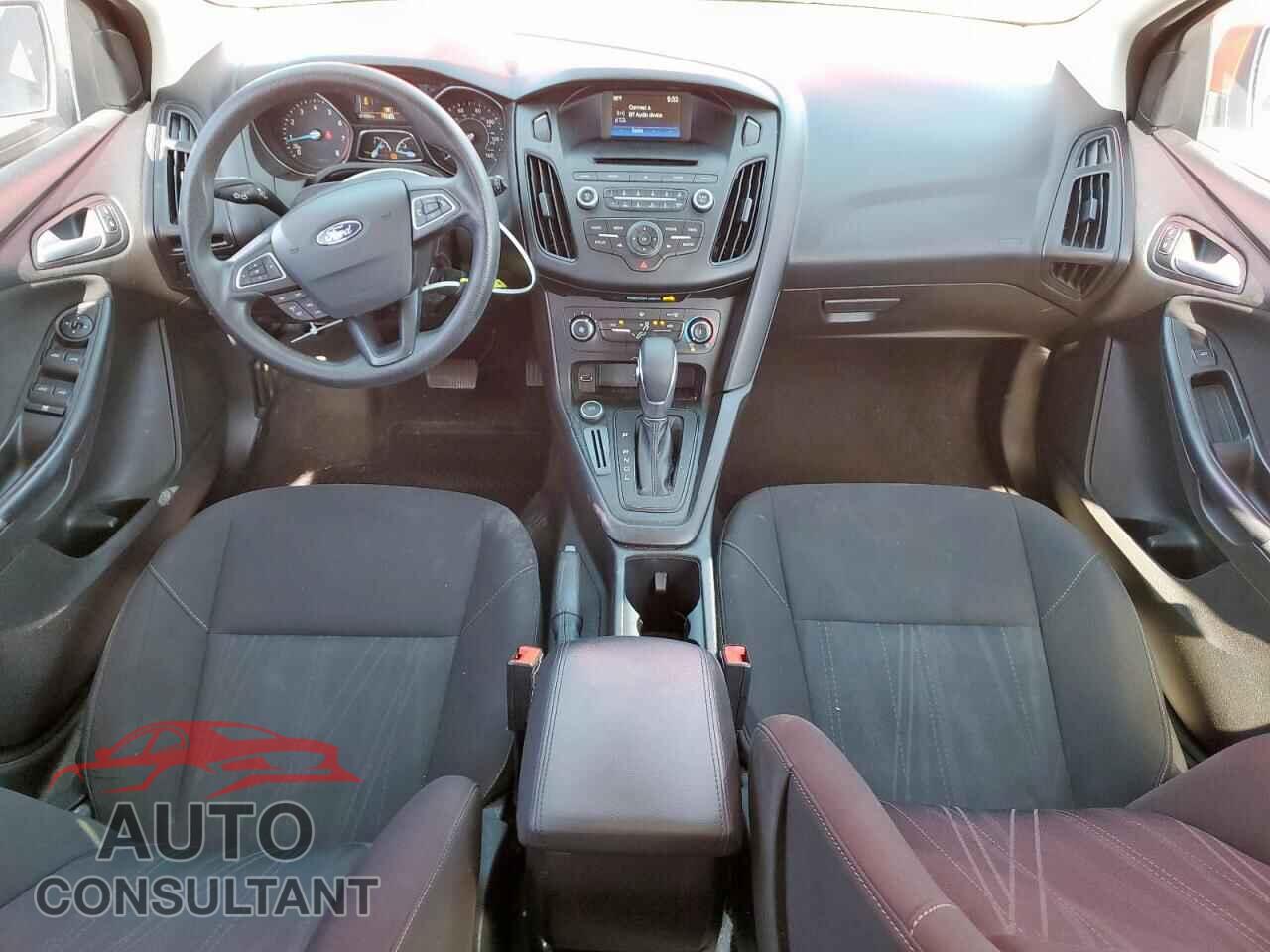 FORD FOCUS 2017 - 1FADP3K20HL224852