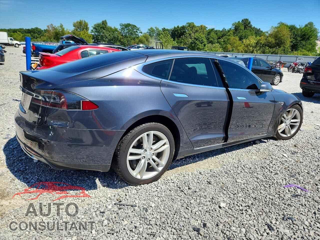 TESLA MODEL S 2015 - 5YJSA1H29FF096447