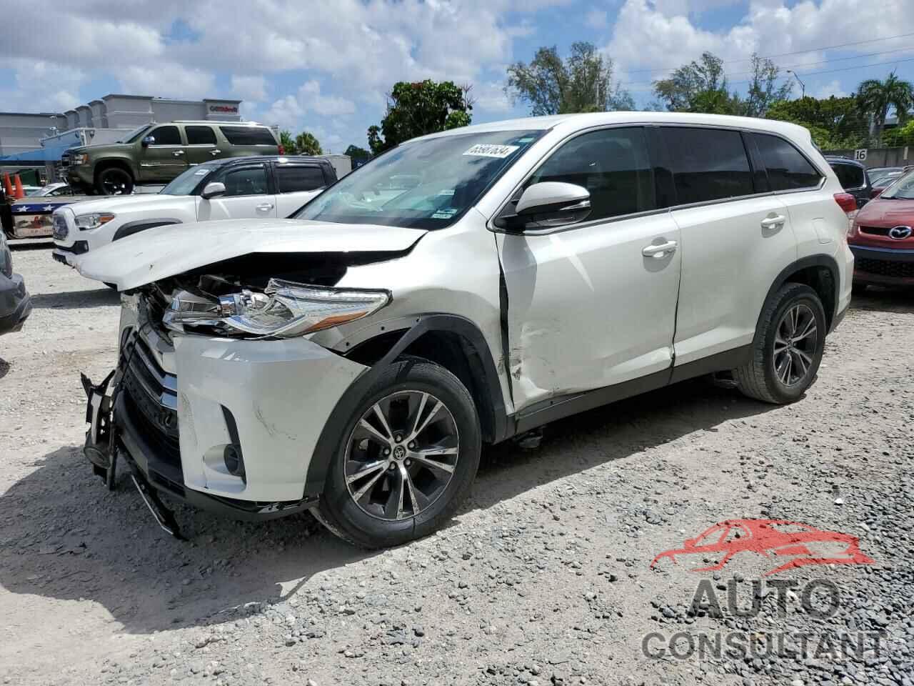 TOYOTA HIGHLANDER 2019 - 5TDZARFH1KS051285