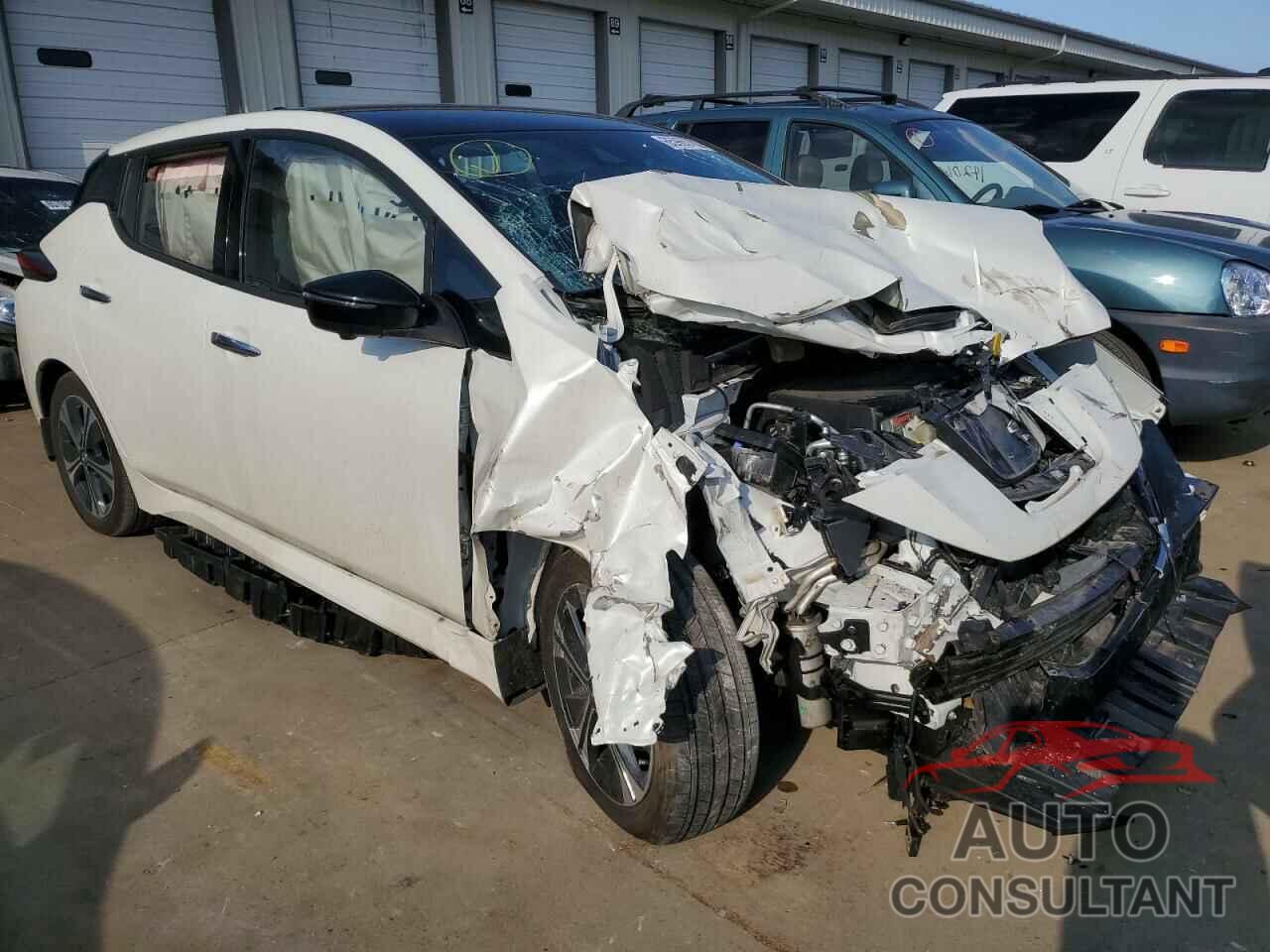 NISSAN LEAF 2022 - 1N4BZ1DV0NC561112
