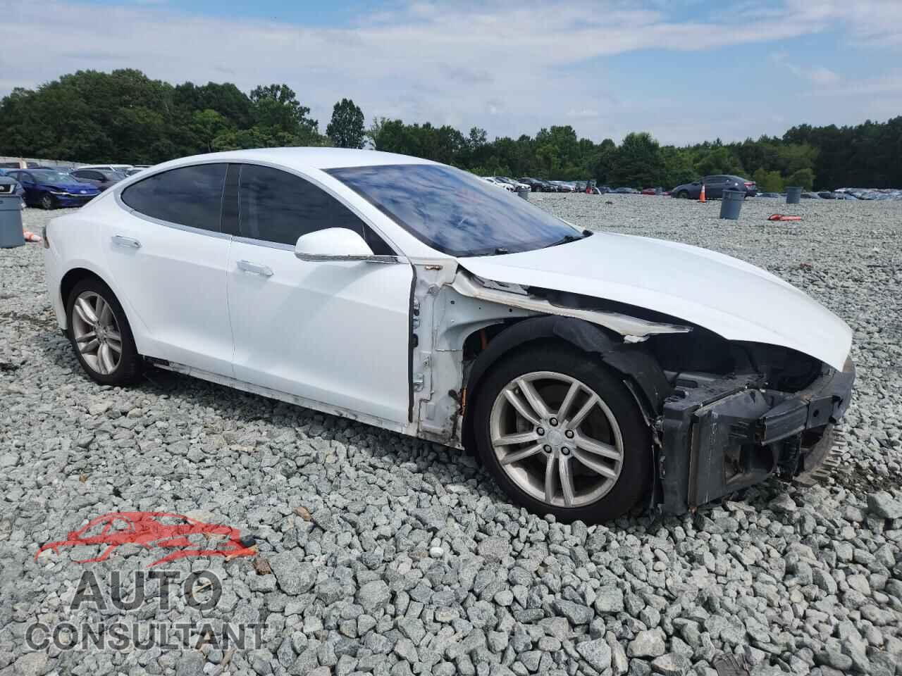 TESLA MODEL S 2015 - 5YJSA1S21FF082745