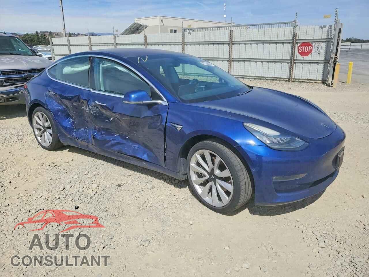 TESLA MODEL 3 2018 - 5YJ3E1EA9JF040392