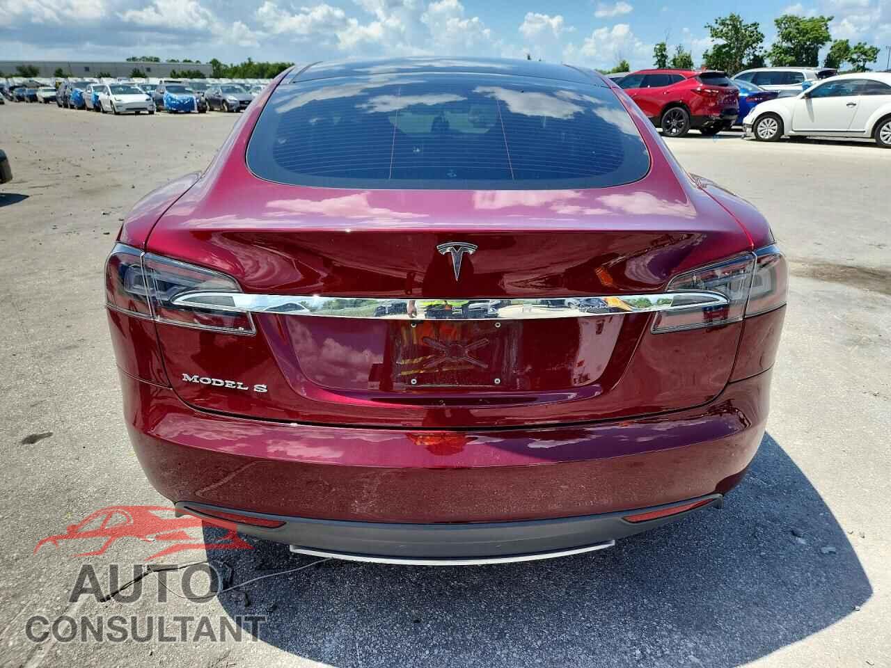 TESLA MODEL S 2012 - 5YJSA1DP2CFS01052