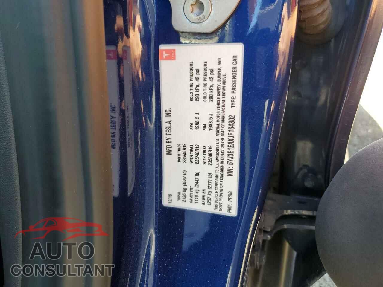TESLA MODEL 3 2018 - 5YJ3E1EAXJF164302