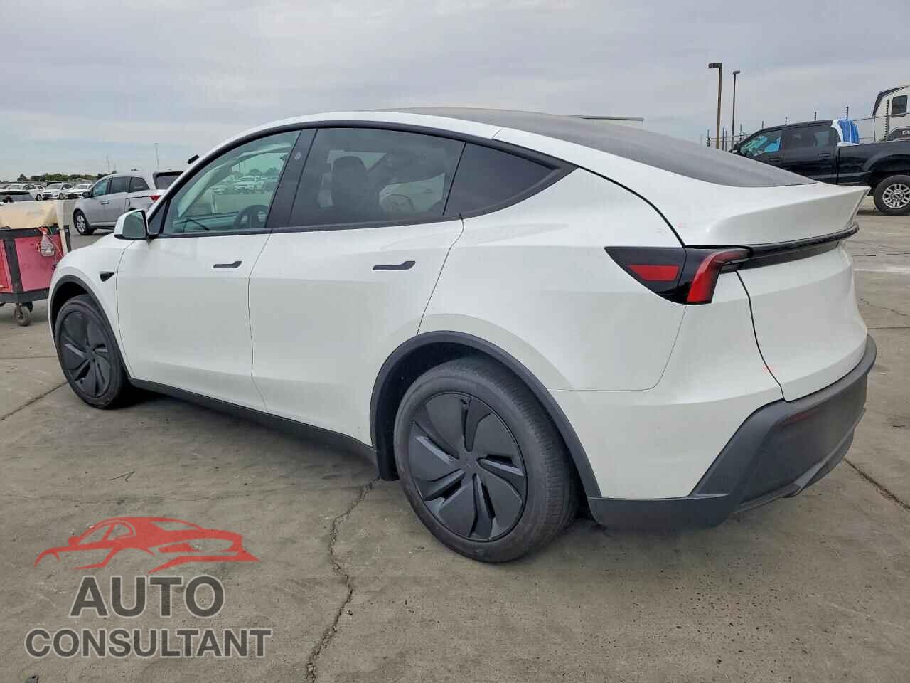 TESLA MODEL Y 2026 - 7SAYGDEE2TA653123