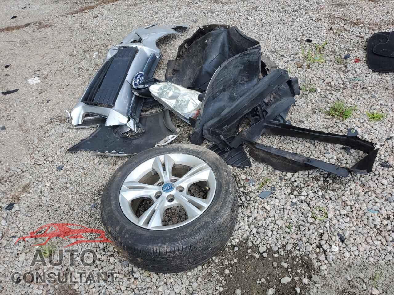FORD FOCUS 2013 - 1FADP3F26DL219742