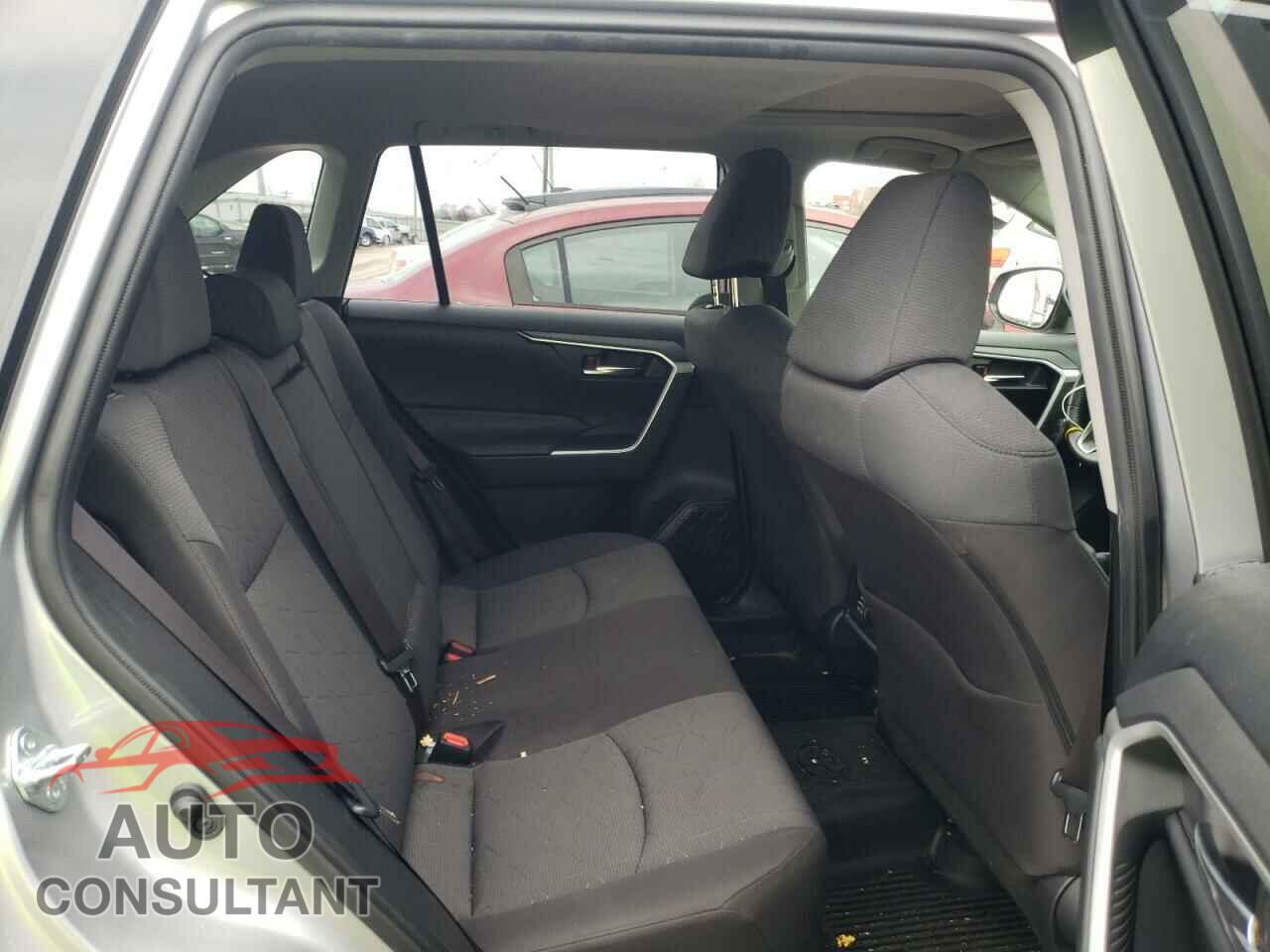 TOYOTA RAV4 2019 - JTMP1RFV0KD031716