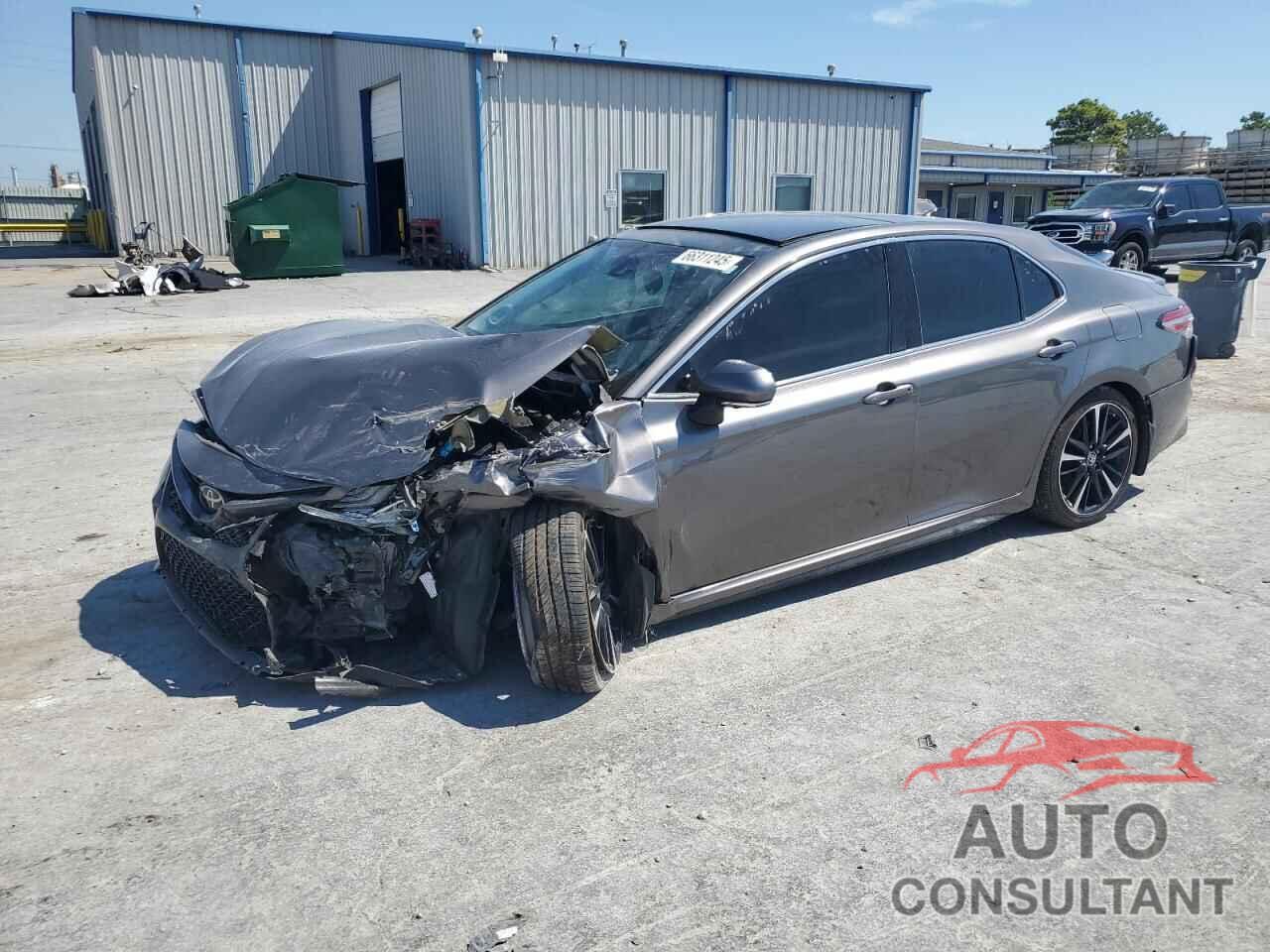 TOYOTA CAMRY 2019 - 4T1B61HK6KU810002