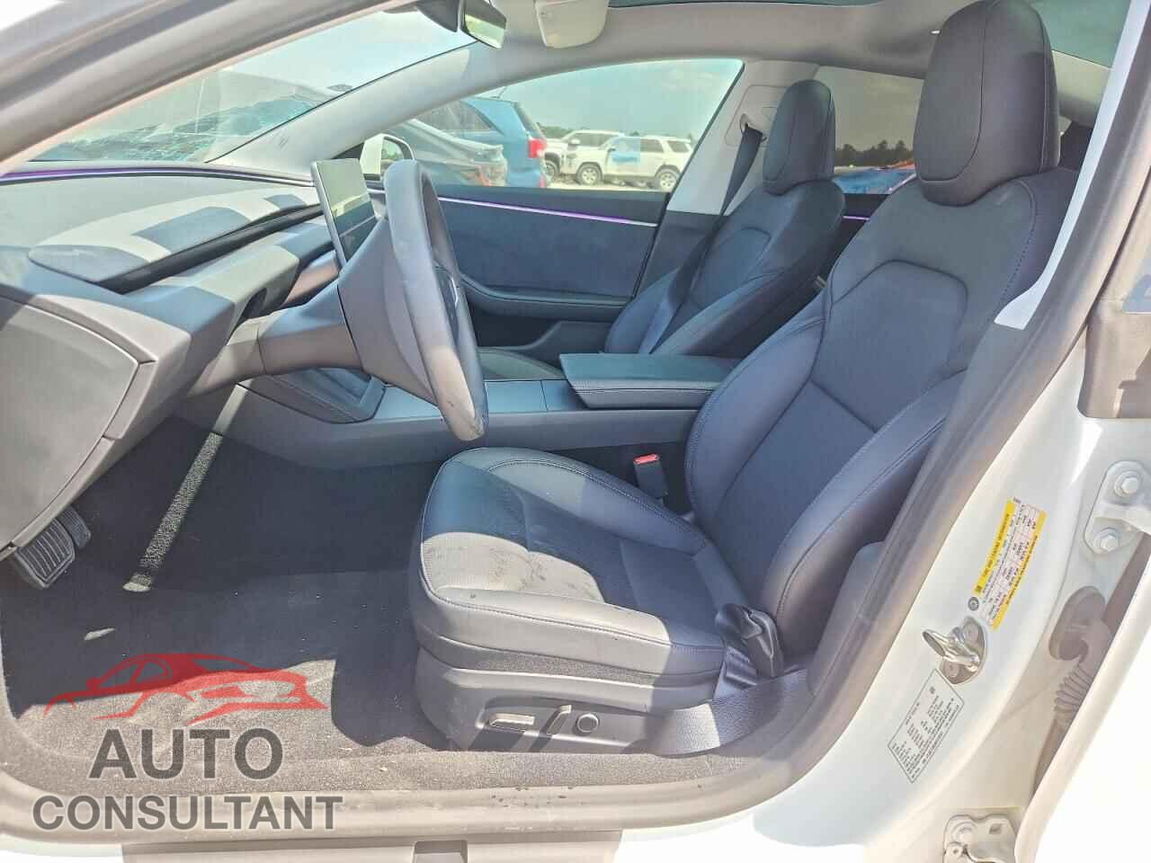 TESLA MODEL 3 2024 - 5YJ3E1EB9RF818761
