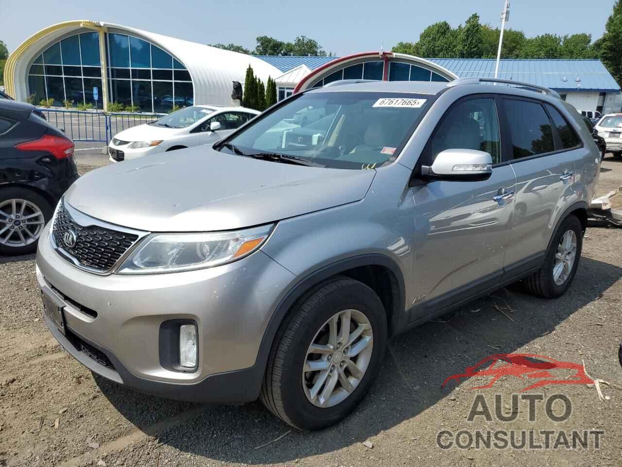 KIA SORENTO 2015 - 5XYKTCA69FG656611