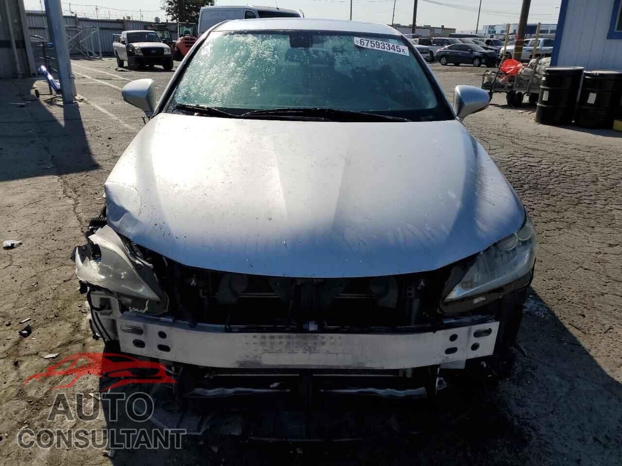 LEXUS CT 200 2011 - JTHKD5BH4B2046577