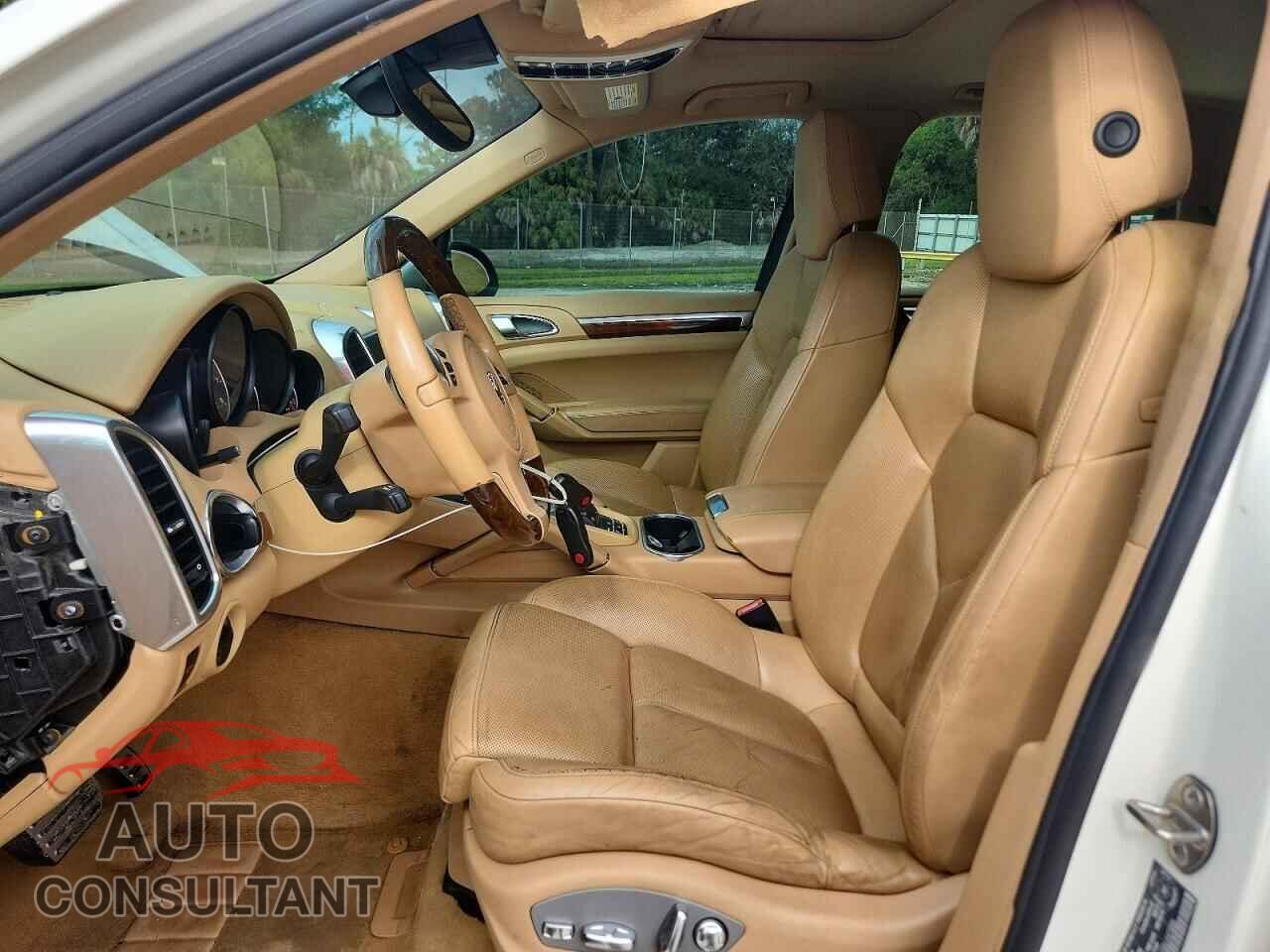 PORSCHE CAYENNE 2011 - WP1AB2A20BLA47586
