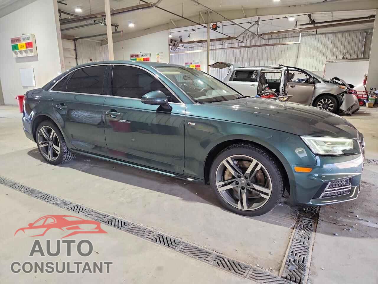 AUDI A4 2018 - WAUENAF49JA037239