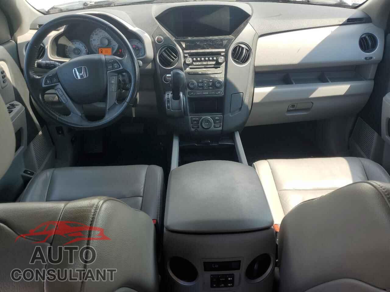 HONDA PILOT 2014 - 5FNYF4H92EB042755
