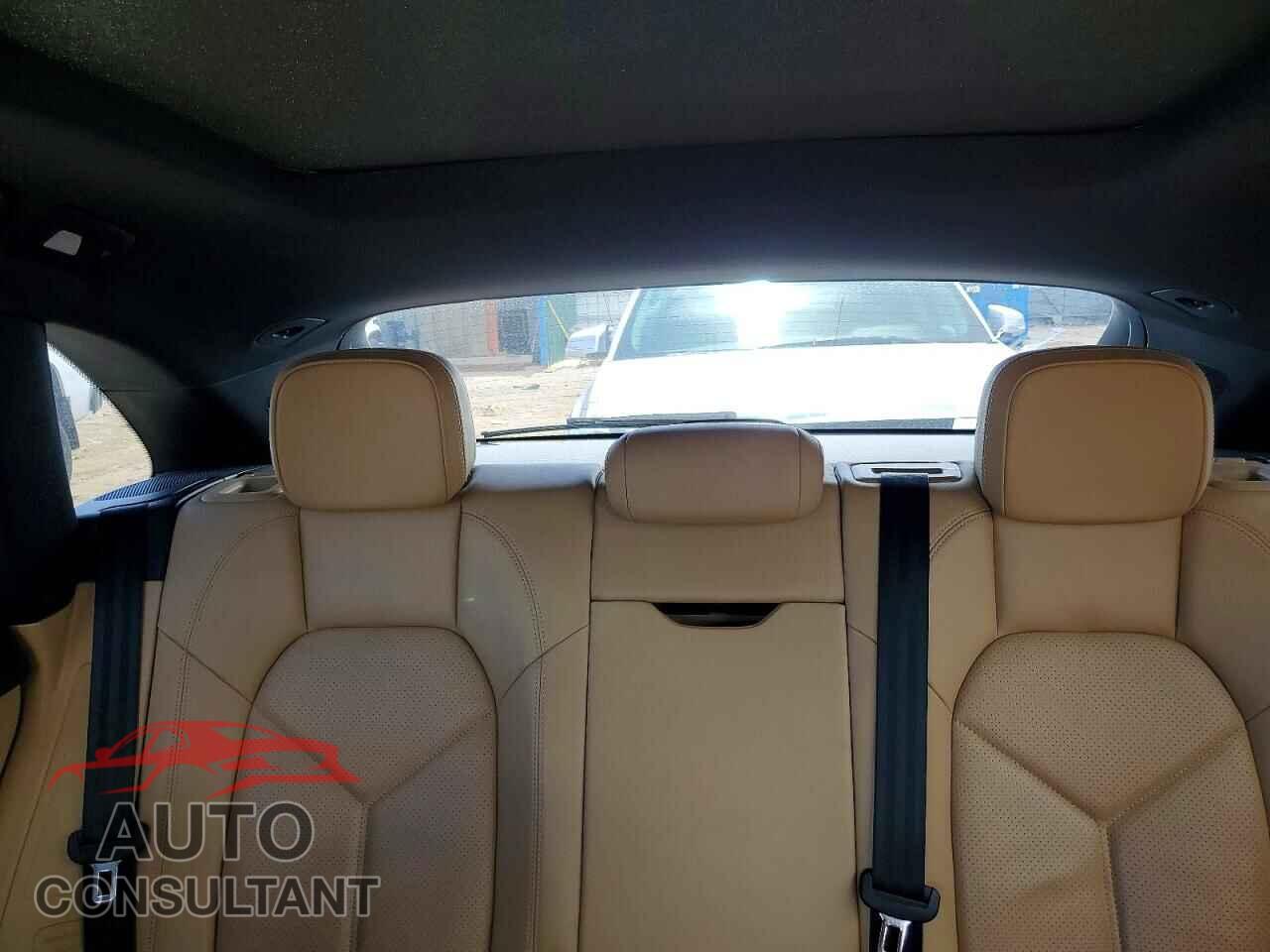 PORSCHE MACAN 2018 - WP1AA2A53JLB08277