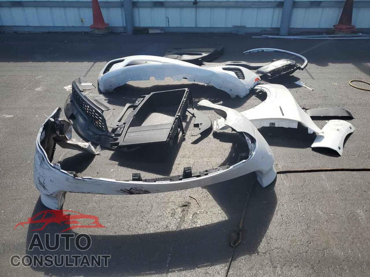 DODGE DURANGO 2023 - 1C4SDHCT8PC682104