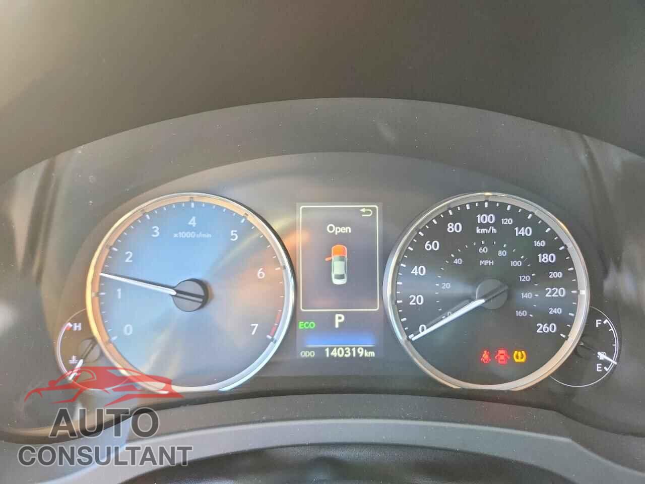 LEXUS IS 2017 - JTHCE1D25H5013971