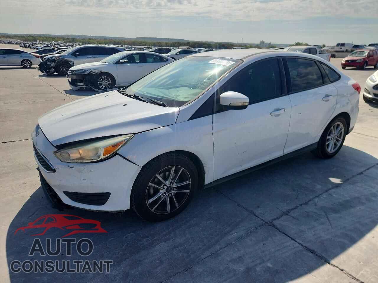 FORD FOCUS 2015 - 1FADP3F20FL250407