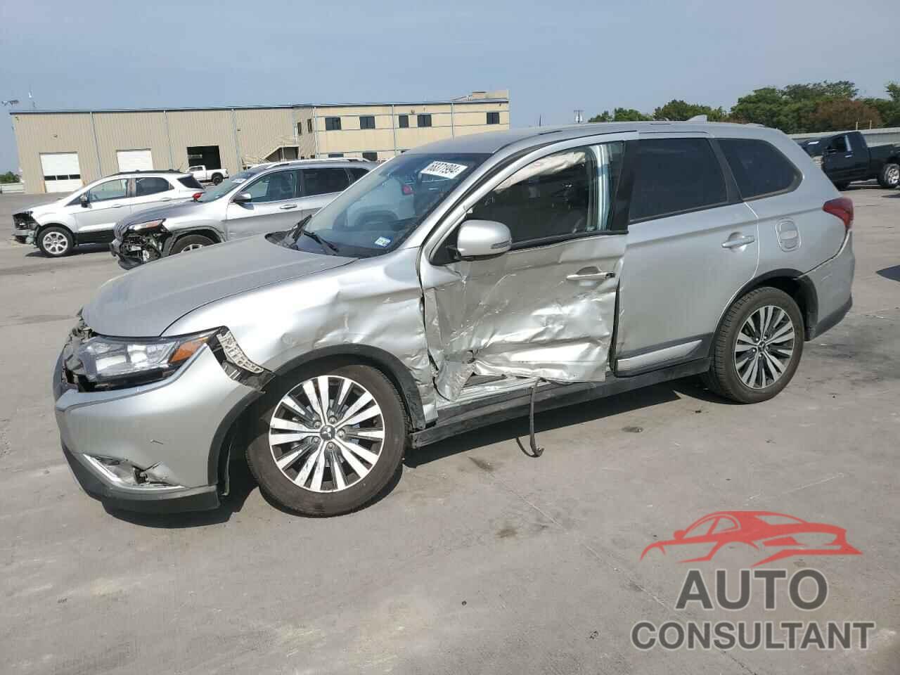MITSUBISHI OUTLANDER 2020 - JA4AD3A38LZ005136