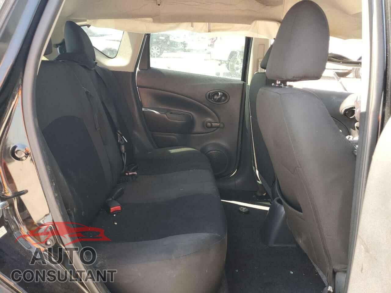 NISSAN VERSA 2017 - 3N1CE2CP3HL377703