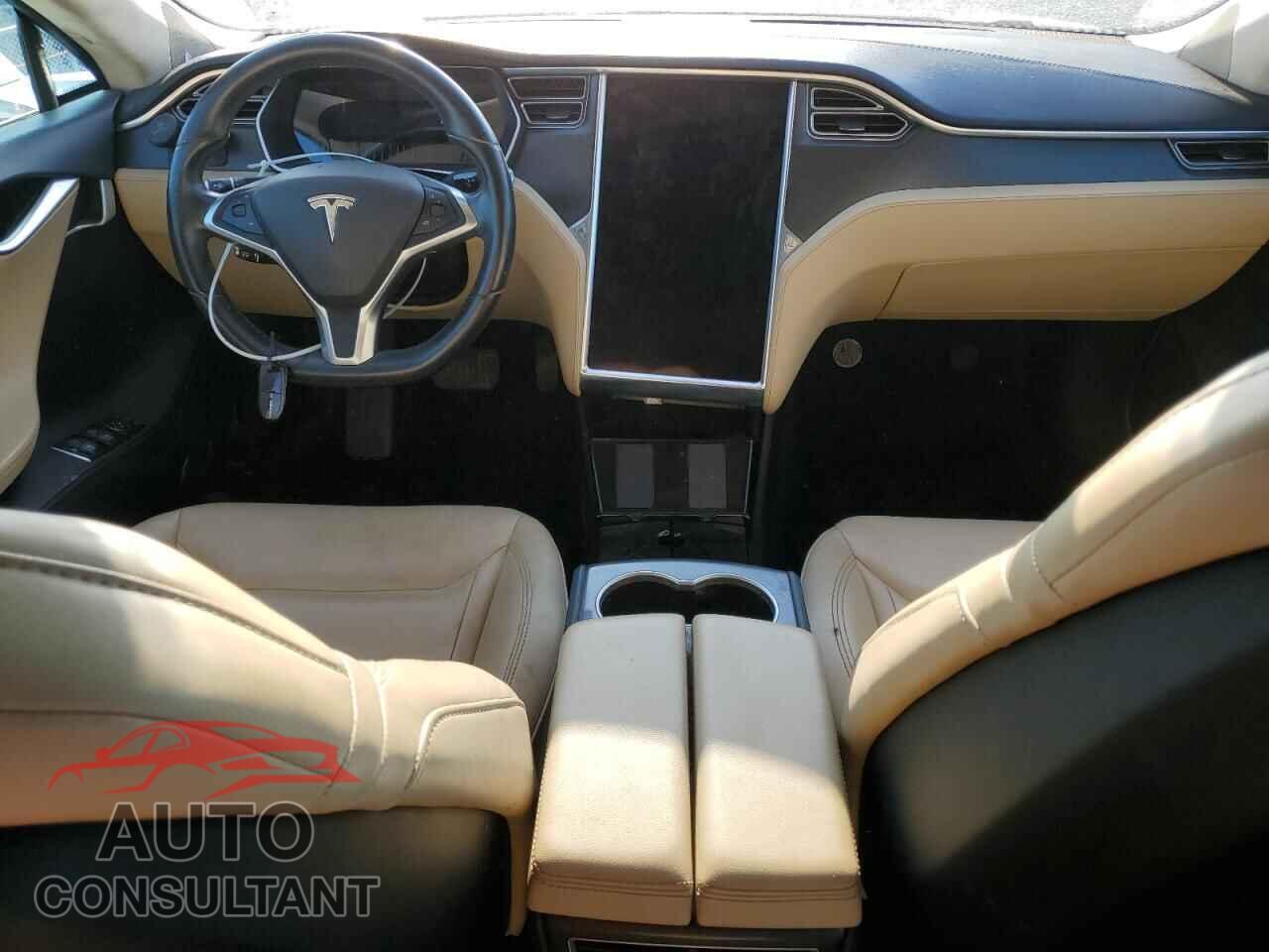 TESLA MODEL S 2015 - 5YJSA1S24FF086174