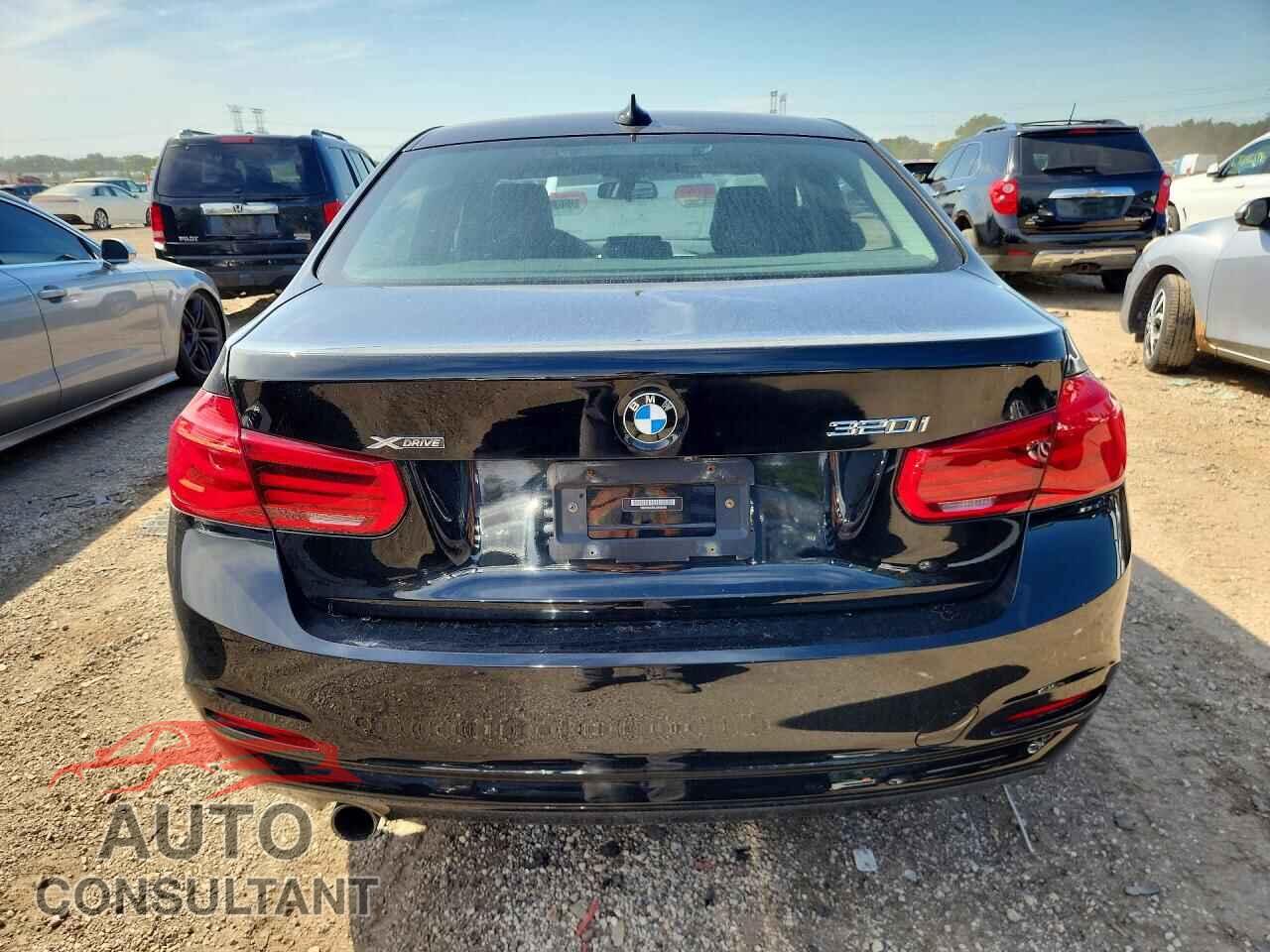 BMW 3 SERIES 2018 - WBA8A3C5XJA505349