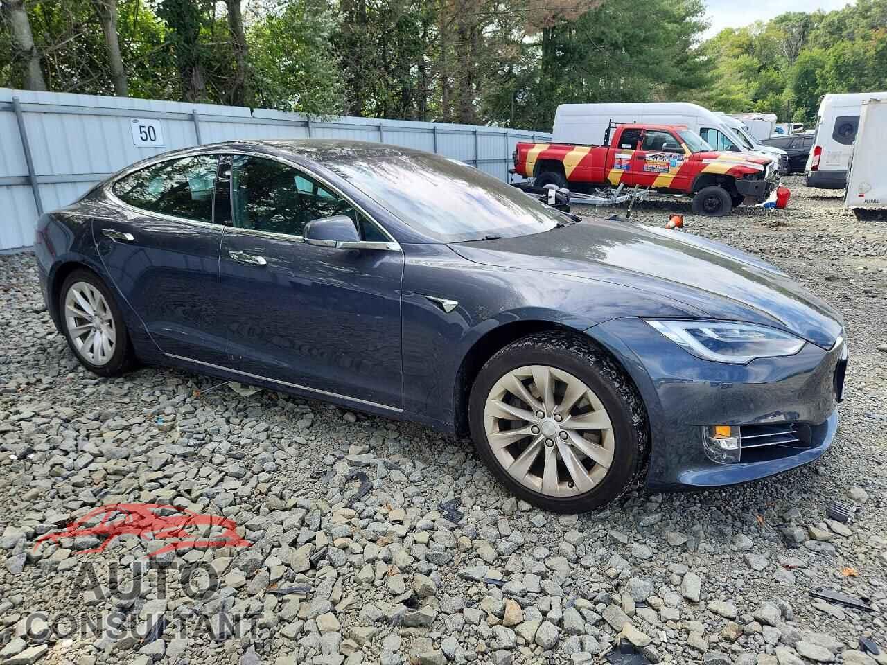 TESLA MODEL S 2018 - 5YJSA1E25JF276148
