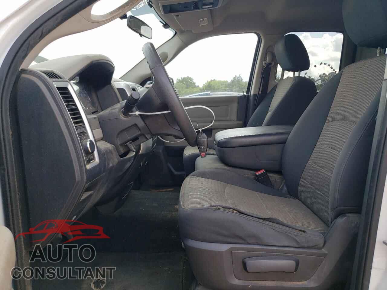 DODGE RAM 1500 2012 - 1C6RD6GP5CS127313