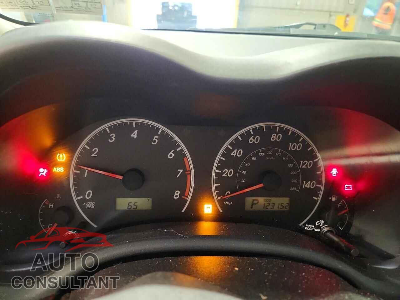 TOYOTA COROLLA 2011 - 2T1BU4EE4BC563179
