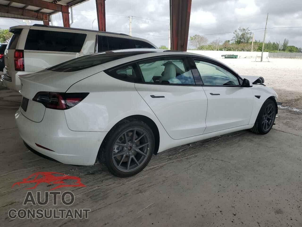 TESLA MODEL 3 2022 - 5YJ3E1EAXNF321803