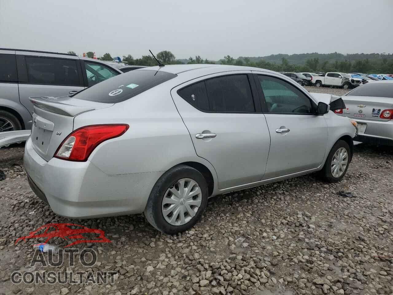 NISSAN VERSA 2019 - 3N1CN7AP3KL844643