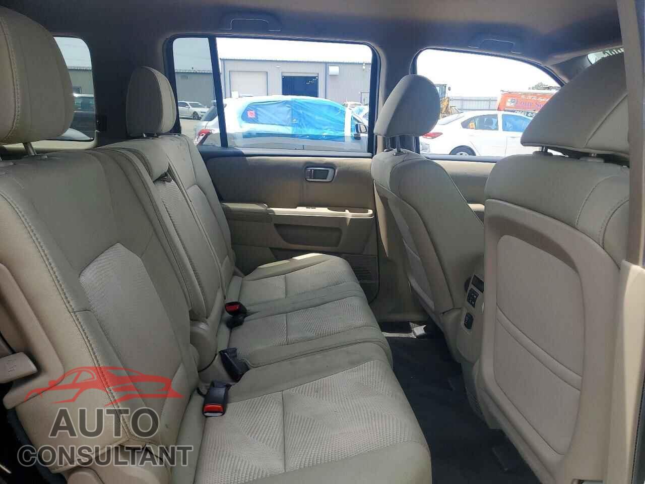 HONDA PILOT 2013 - 5FNYF4H24DB024582