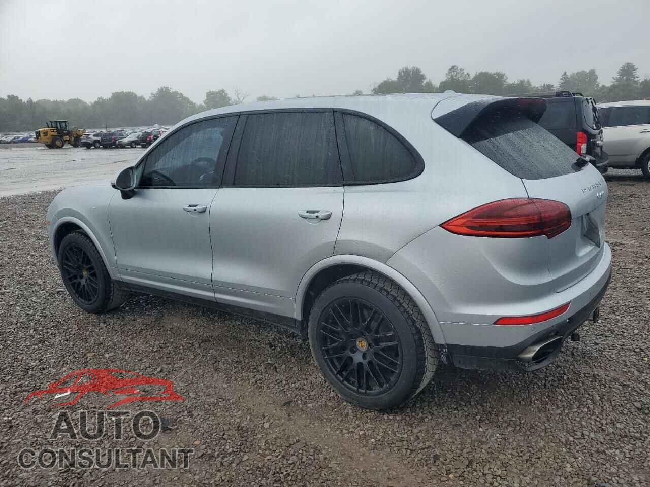PORSCHE CAYENNE 2018 - WP1AA2A23JKA00625