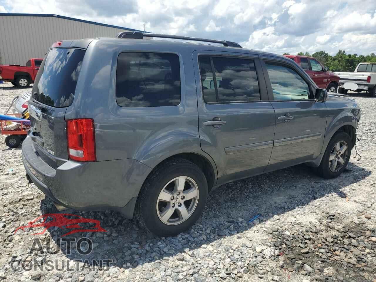 HONDA PILOT 2011 - 5FNYF4H46BB013436