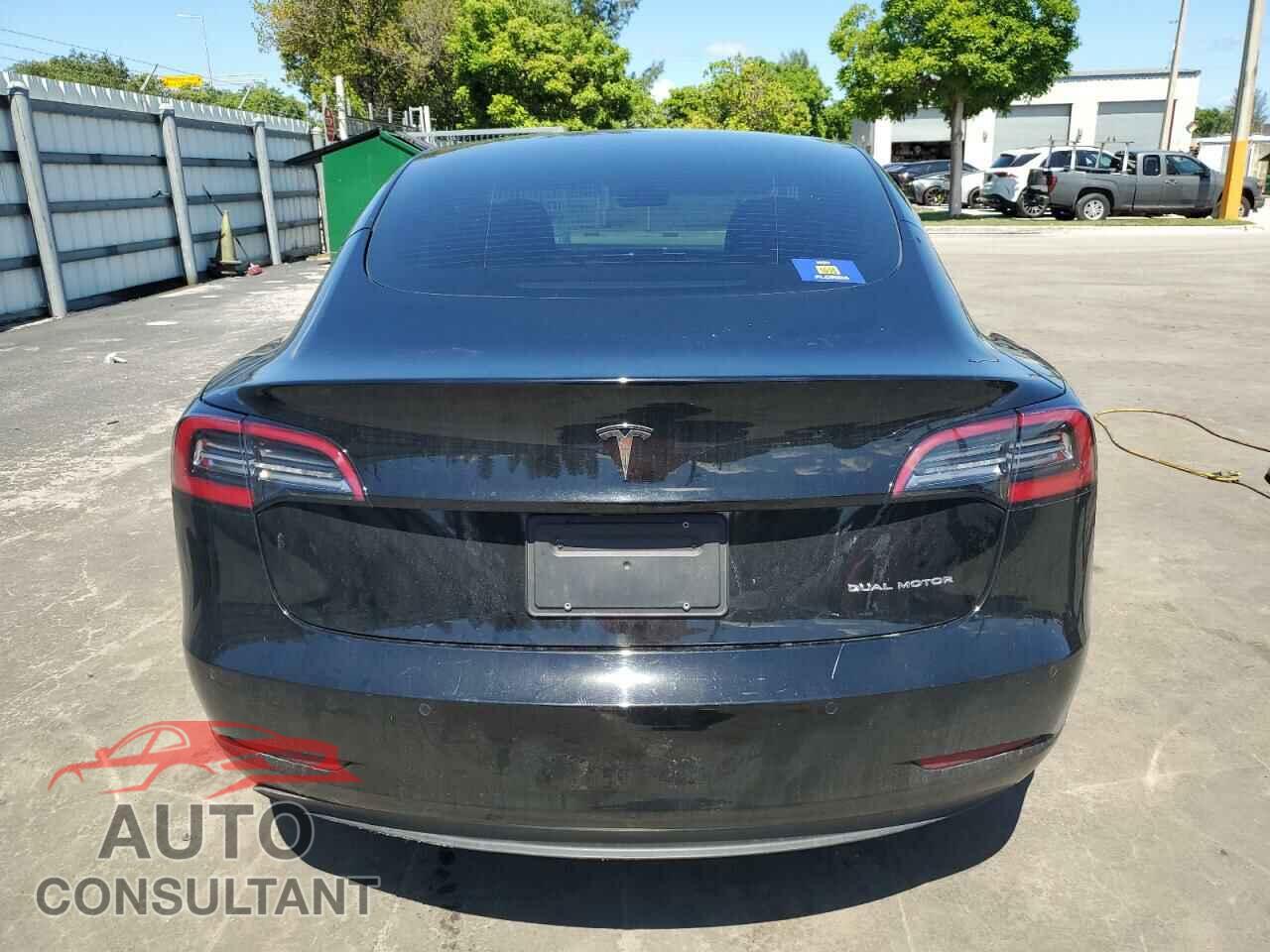 TESLA MODEL 3 2021 - 5YJ3E1EB9MF938357