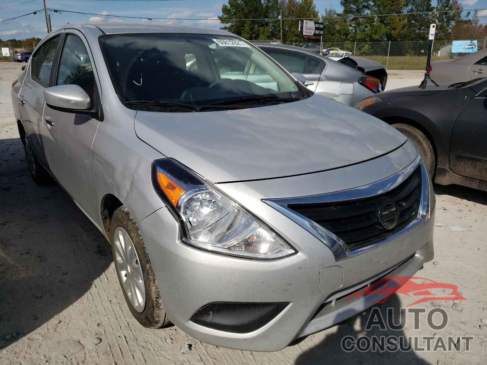 NISSAN VERSA 2019 - 3N1CN7AP7KL880996