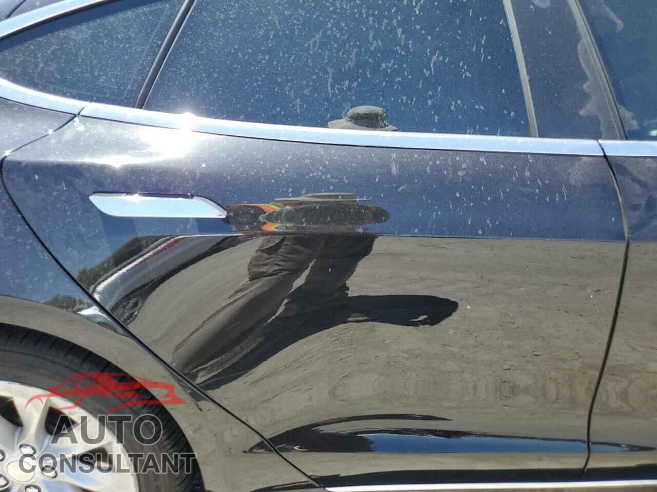 TESLA MODEL S 2017 - 5YJSA1E14HF186233