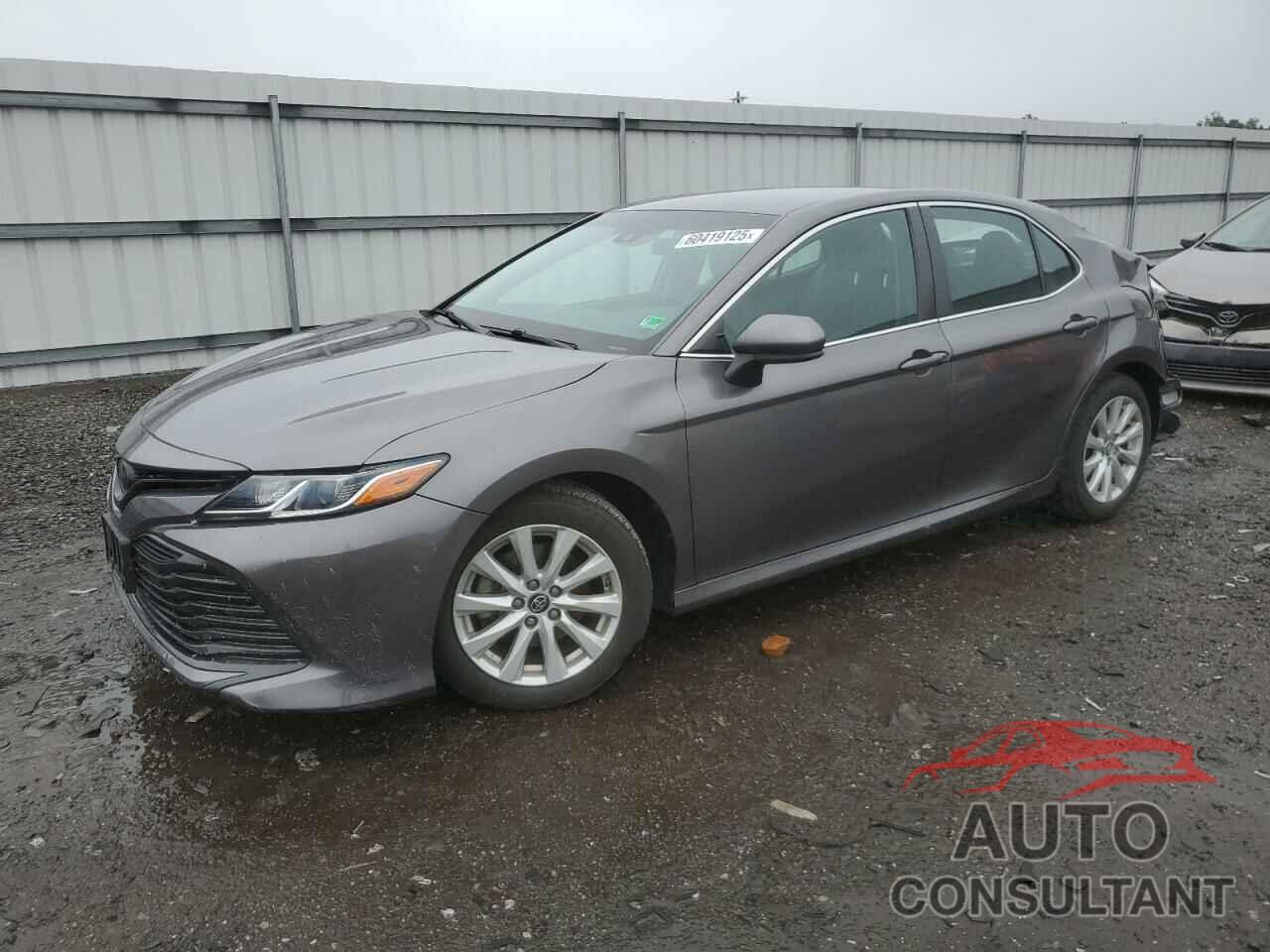 TOYOTA CAMRY 2018 - 4T1B11HK4JU645158