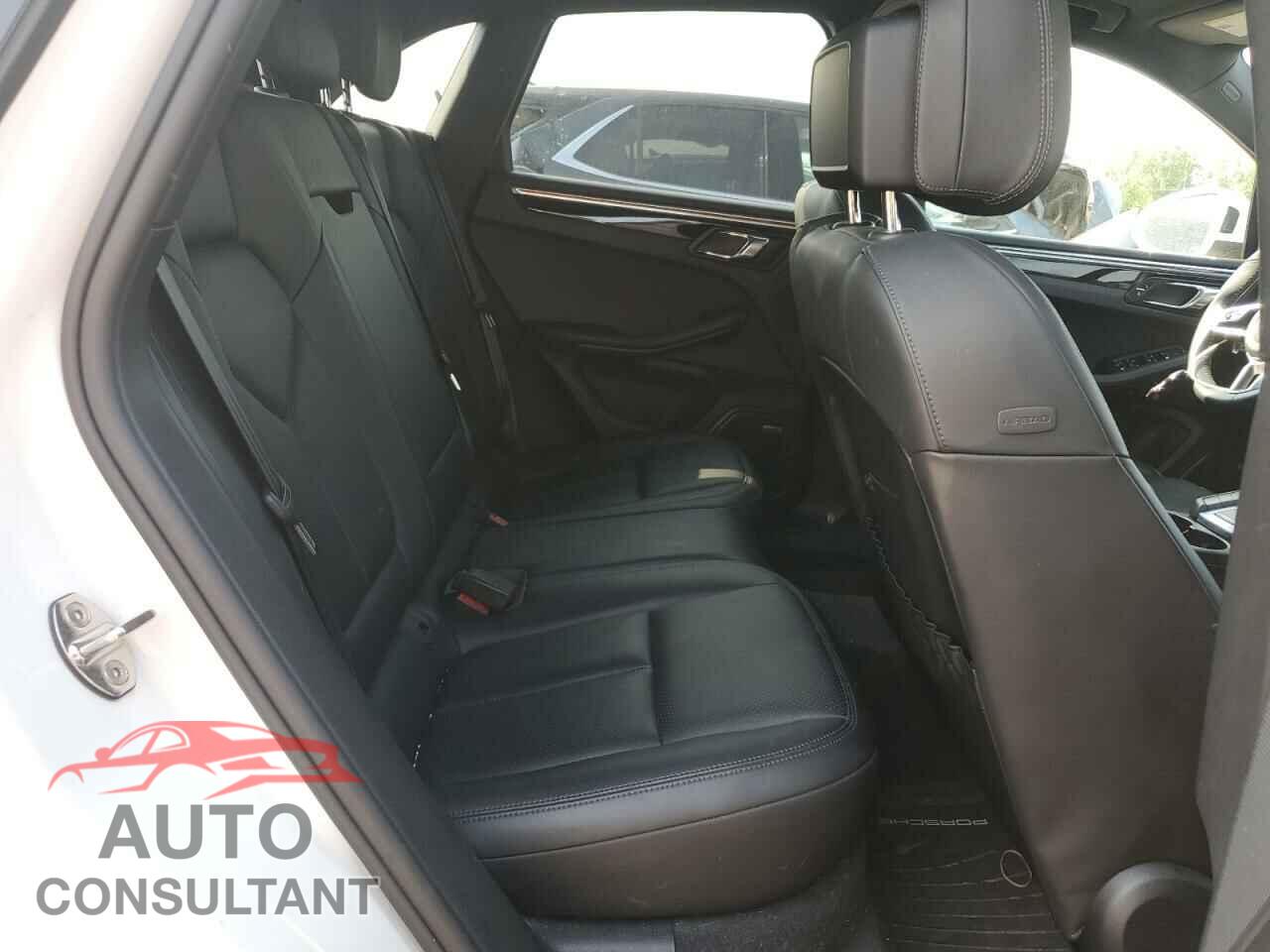 PORSCHE MACAN 2017 - WP1AA2A51HLB09504