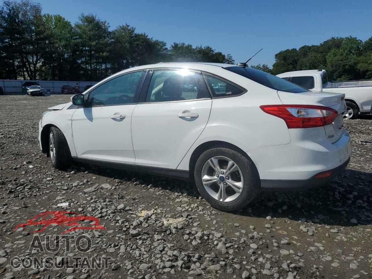 FORD FOCUS 2014 - 1FADP3F22EL313201