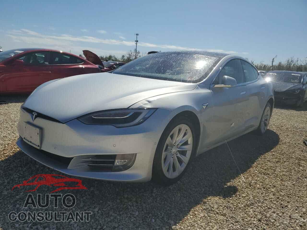 TESLA MODEL S 2017 - 5YJSA1E23HF200471
