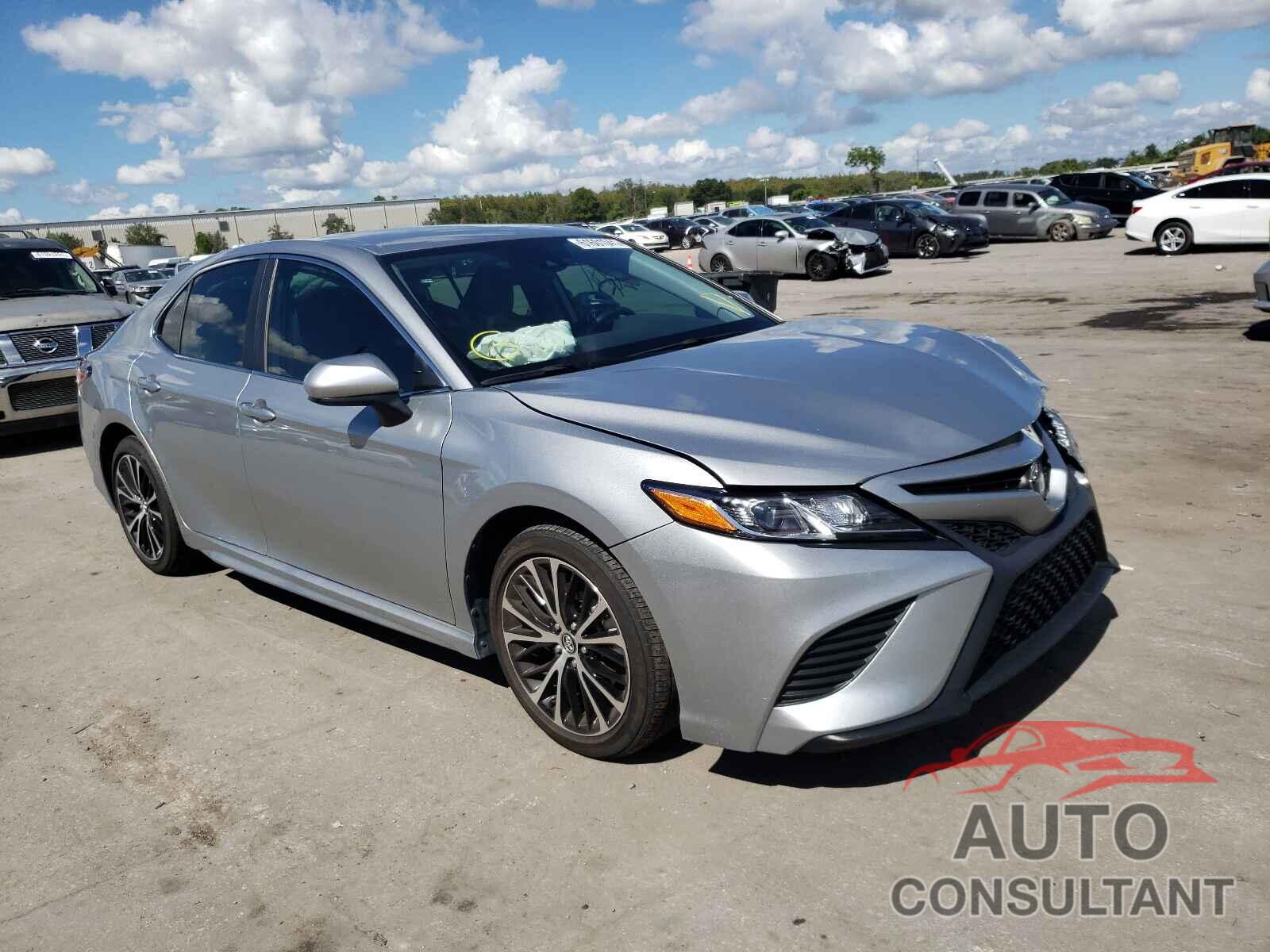 TOYOTA CAMRY 2020 - 4T1G11AK9LU337048