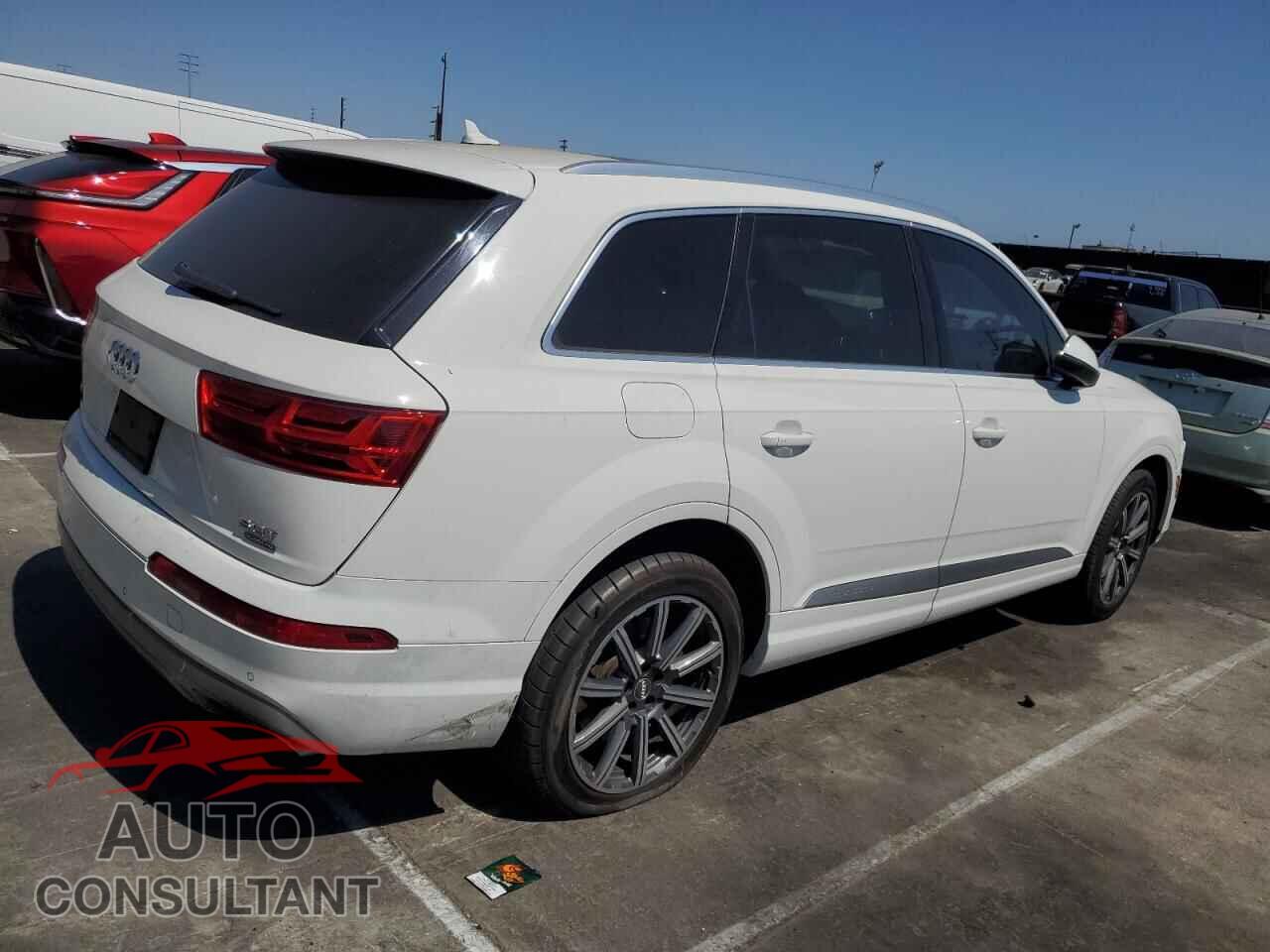 AUDI Q7 2017 - WA1LAAF78HD023075