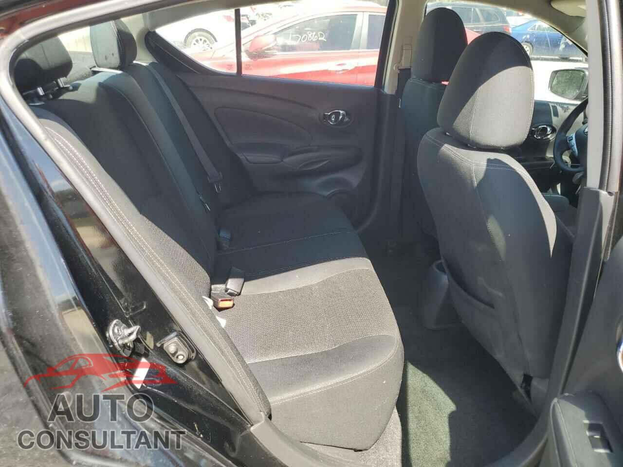NISSAN VERSA 2019 - 3N1CN7AP3KL858462
