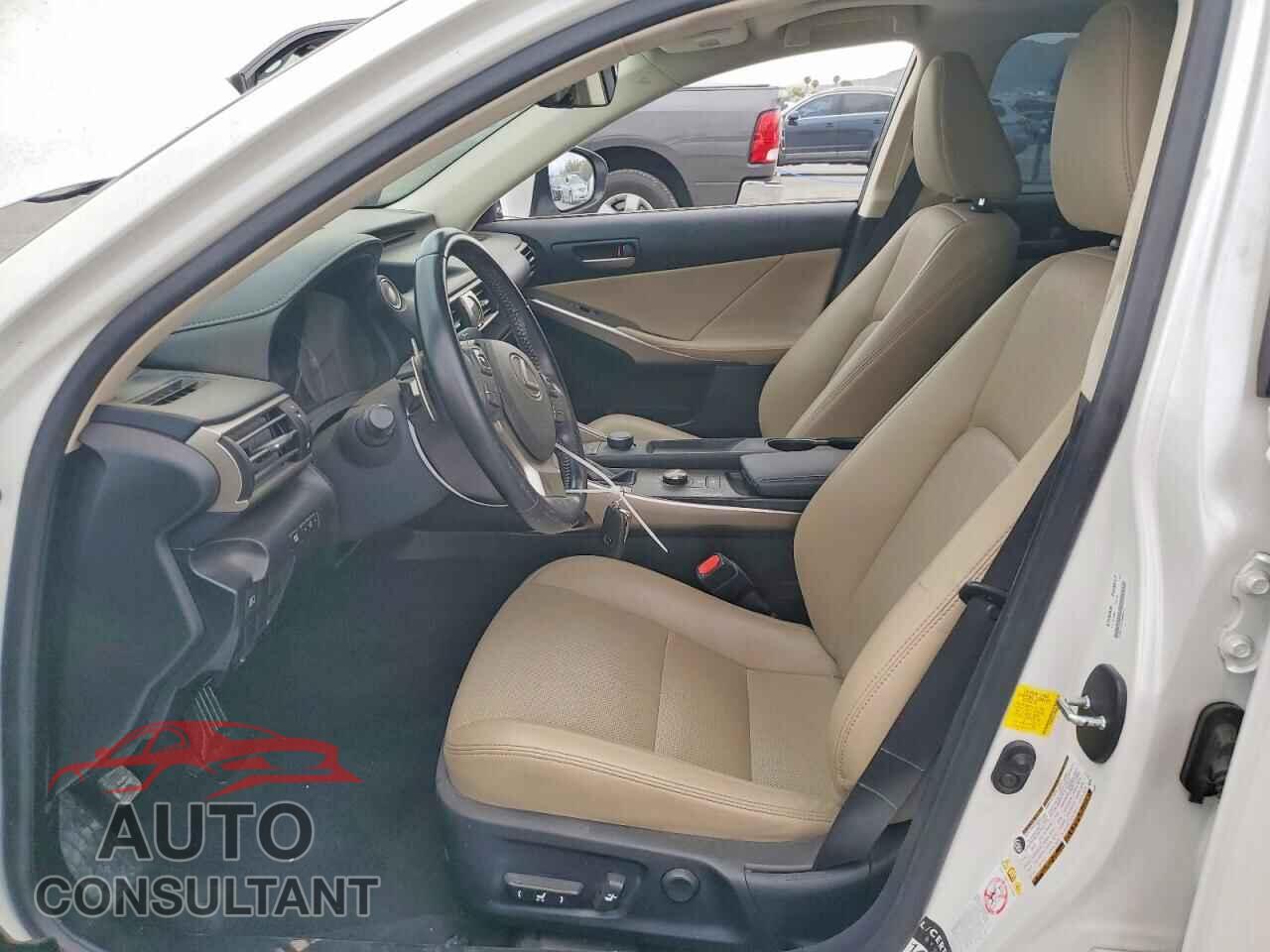 LEXUS IS 2017 - JTHBA1D2XH5040414
