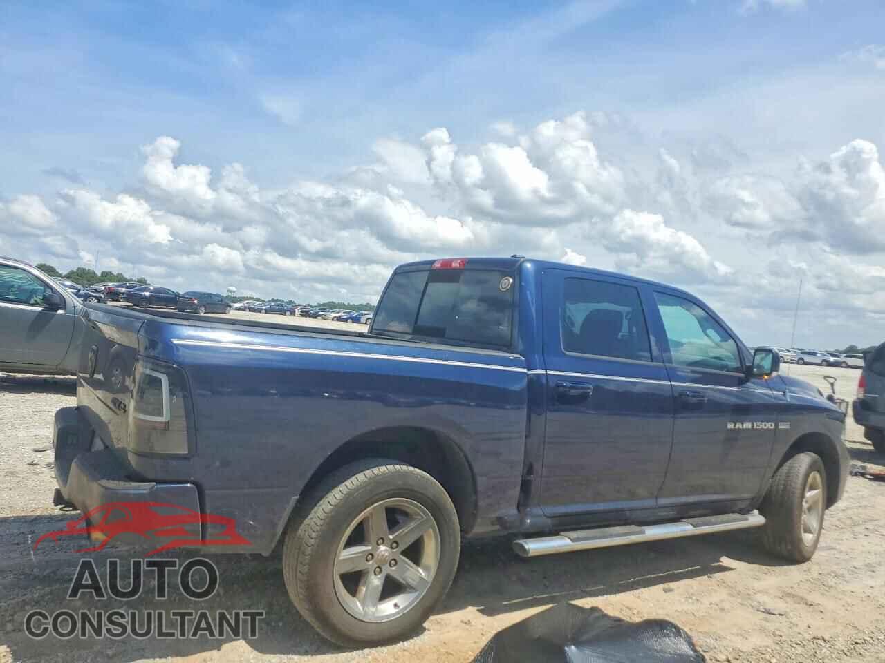 DODGE RAM 1500 2012 - 1C6RD7MT6CS175975