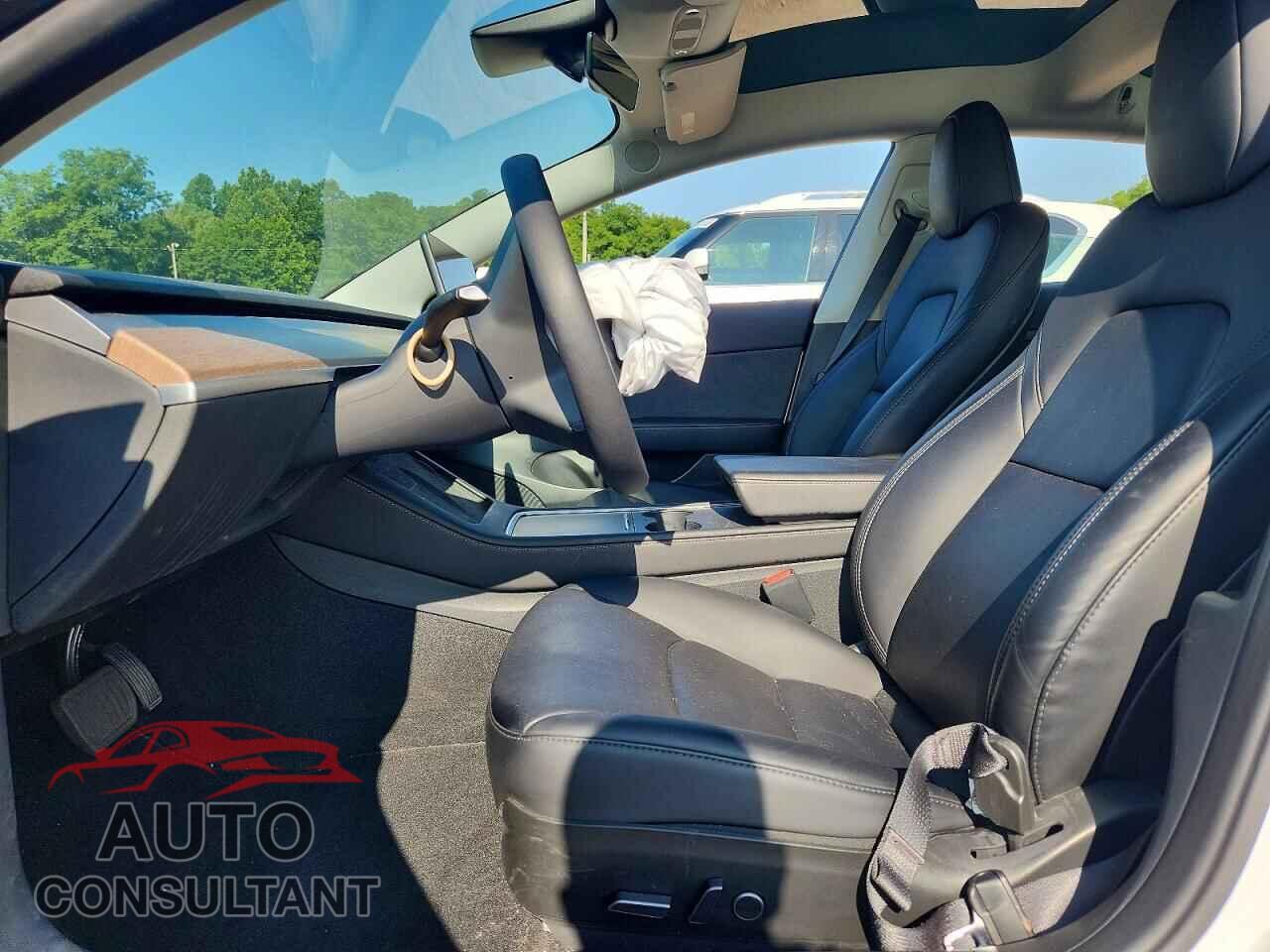 TESLA MODEL 3 2023 - 5YJ3E1EA3PF575744